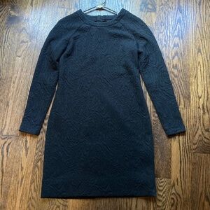 Banana Republic  Black Dress brocade embossed shift long sleeve Size 4